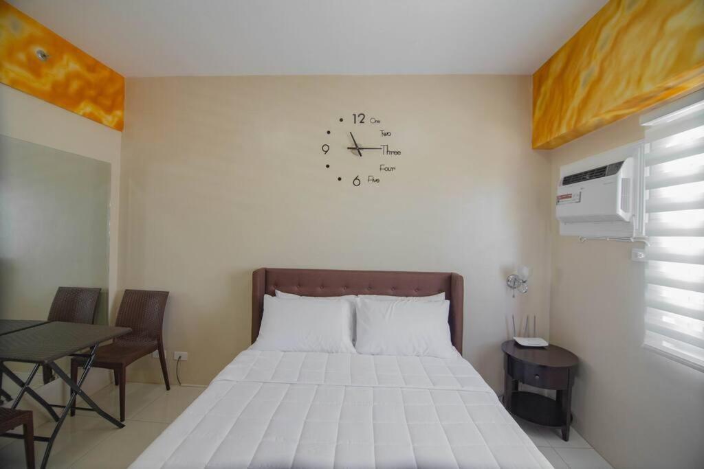 1822 Deluxe Twin - Migas Haven At Sunvida Tower Apartment Cebu Bagian luar foto